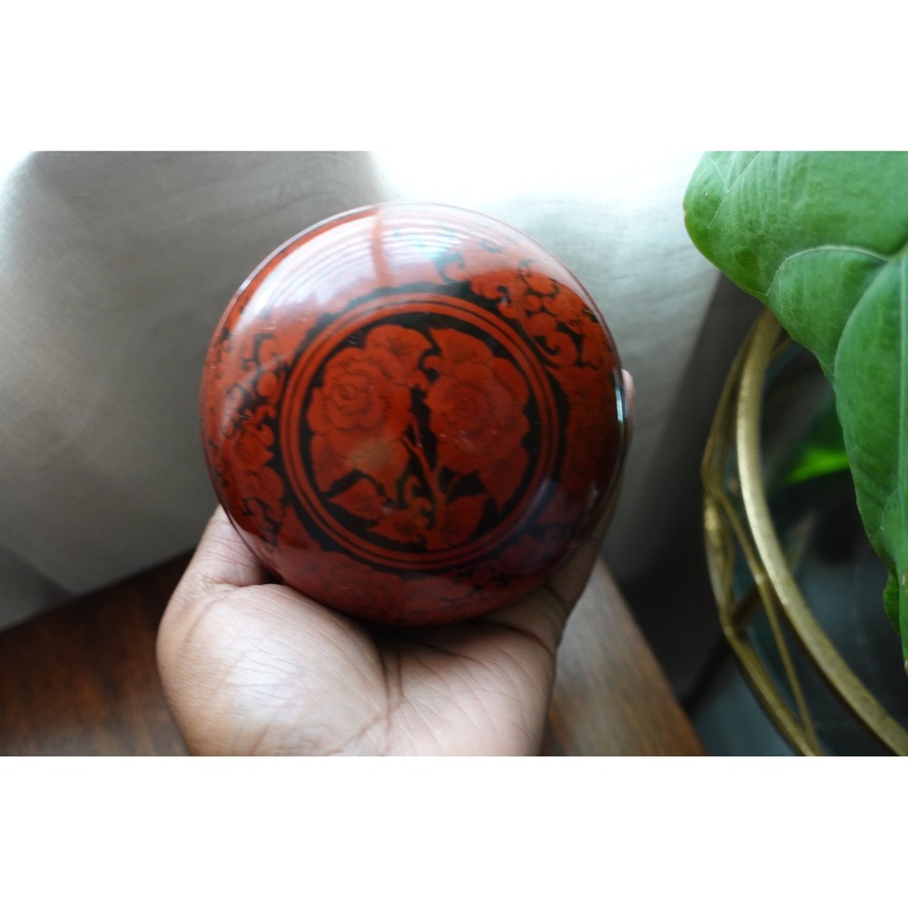Vintage Red Lacquerware Trinket Box Round Lidded Jewelry Storage Container